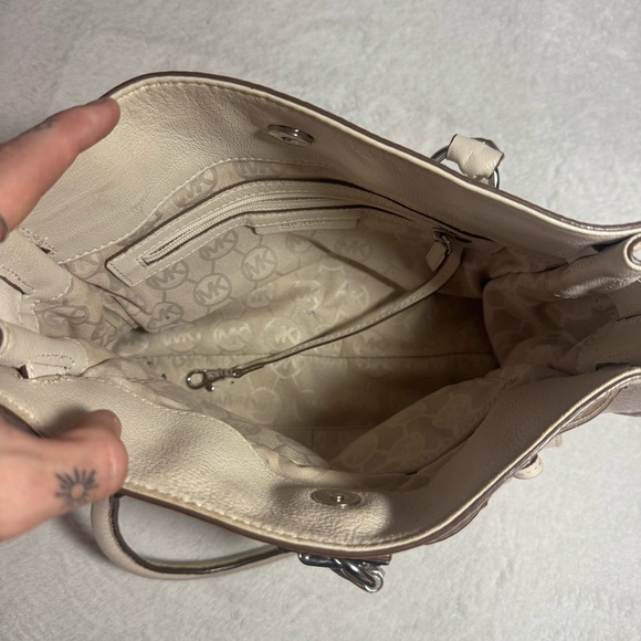 Michael Kors White Leather Chain-Link Tote Shoulder Bag Satchel - Picture 7 of 8